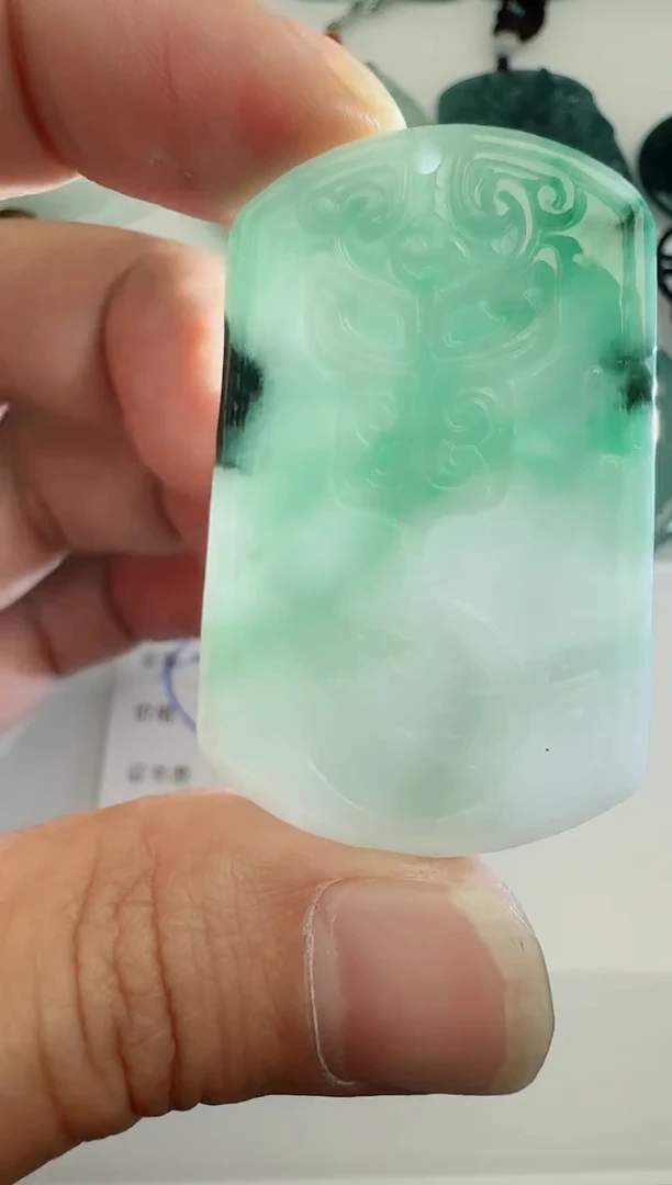 【闪购商品】翡翠吊坠(不含链)未镶嵌1
