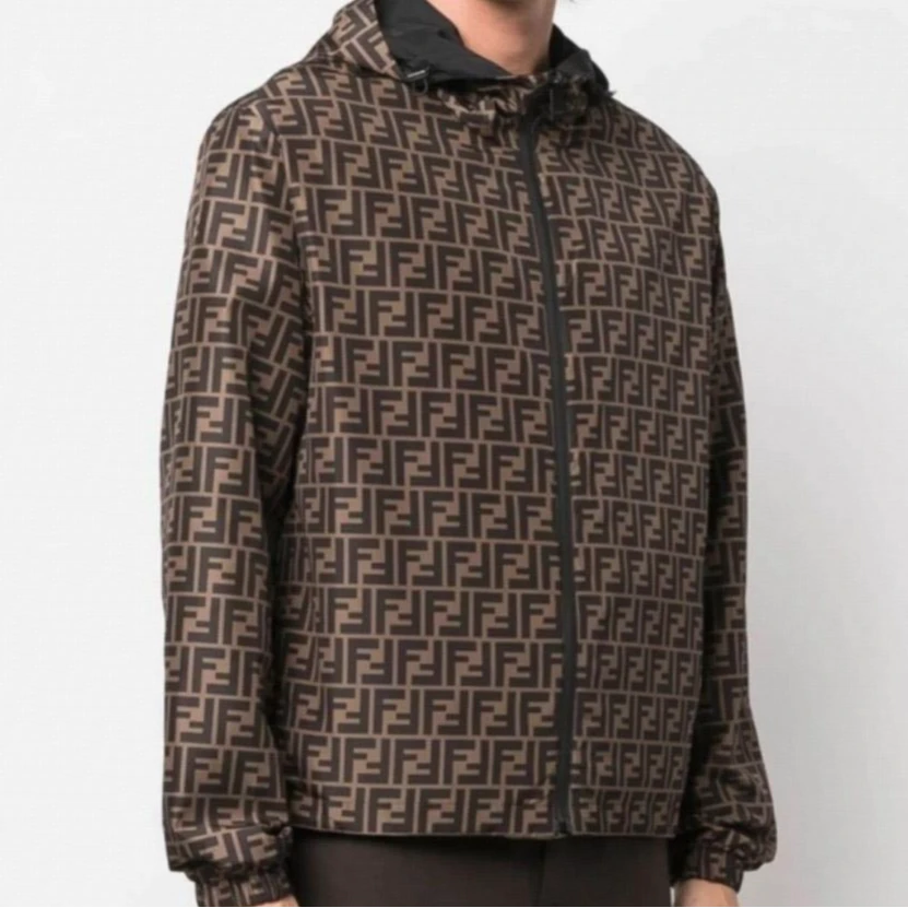 全新未使用 FENDI/芬迪 满印FF拉链外套 棕黑/48