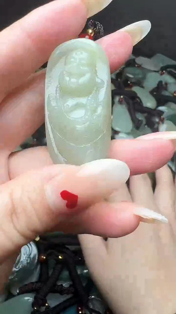 和田玉未镶嵌颈饰1