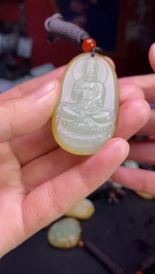 颈饰未镶嵌和田玉1