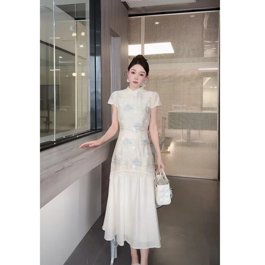 【封后轻奢设计】【轻风白茶】新中式提花刺绣修身连衣裙3132