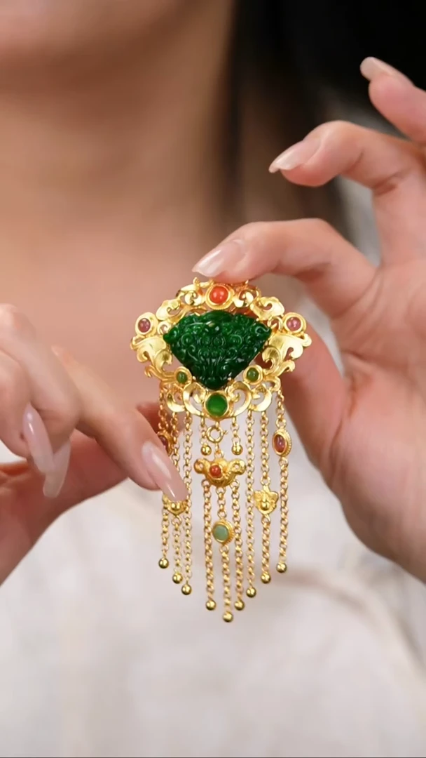 吊坠(赠链)未镶嵌翡翠吊坠93