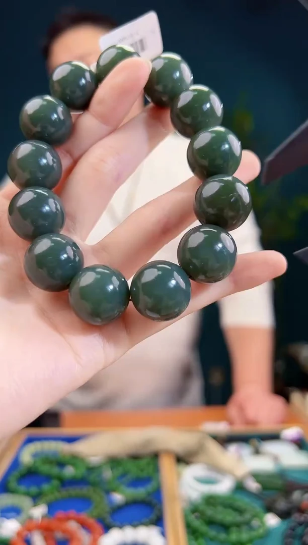 颈饰未镶嵌和田玉多样性发货 拍一单发一个