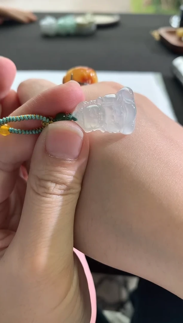 未镶嵌挂件翡翠宝宝佛F768-3