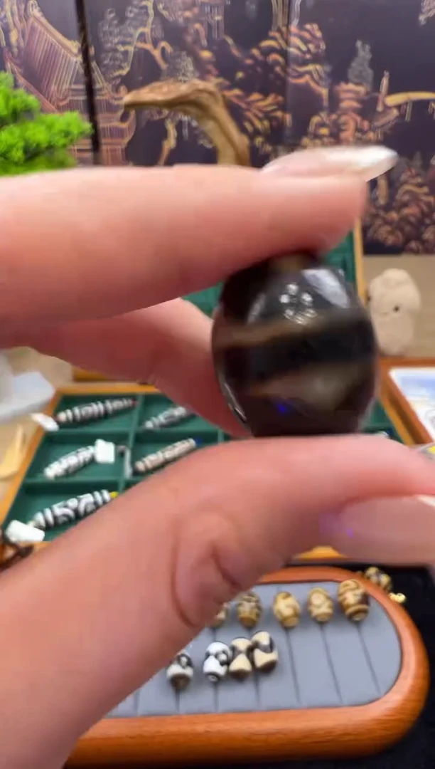合金颈饰玛瑙/玉髓（覆膜）50.（微瑕）