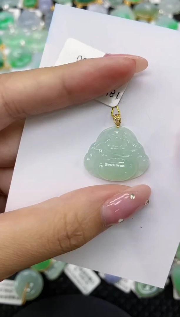 翡翠18K金镶嵌颈饰1111111111