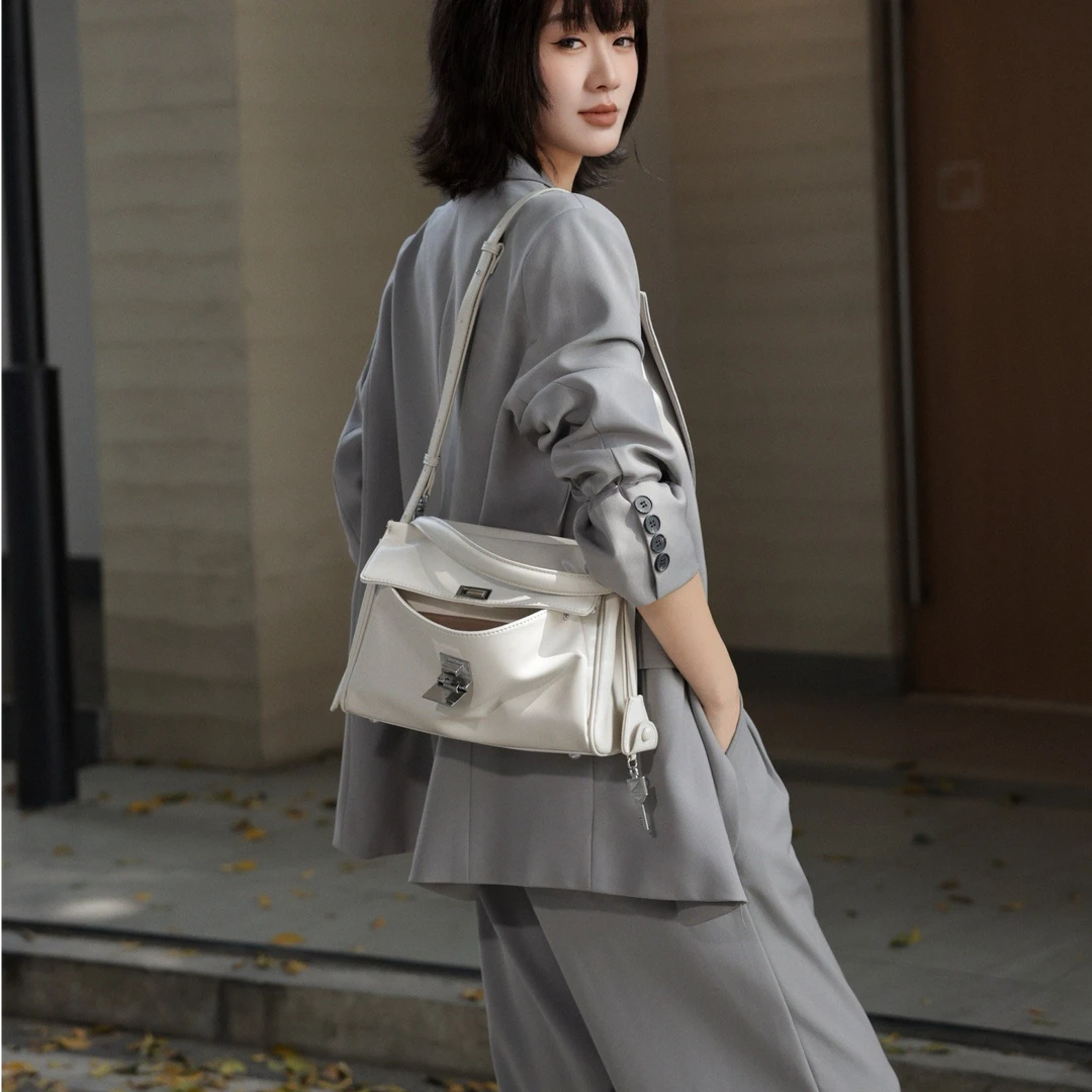 2025秋冬新款腋下潮流复古手提单肩斜跨包时尚包 B601-B650