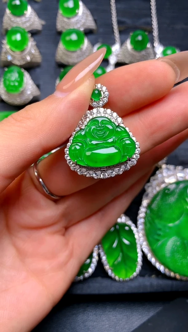 【闪购商品】翡翠吊坠(赠链)银S925镶嵌佛公吊坠