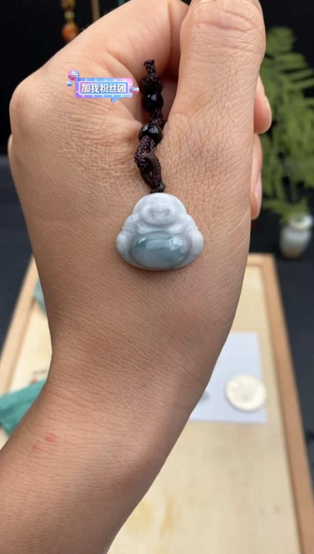 【闪购商品】翡翠颈饰未镶嵌佛