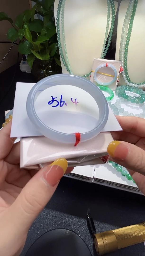 定制翡翠未镶嵌缅甸天然翡翠A货