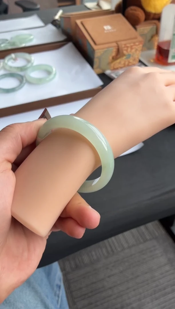 未镶嵌手镯翡翠12号52.8*11.9*7.5正圈