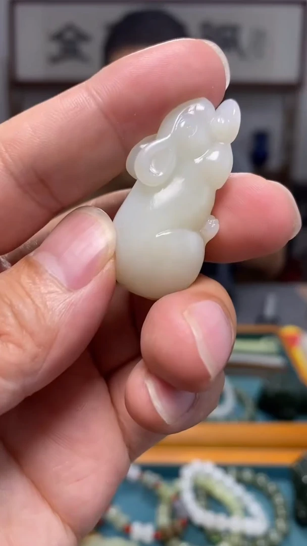 颈饰未镶嵌和田玉60