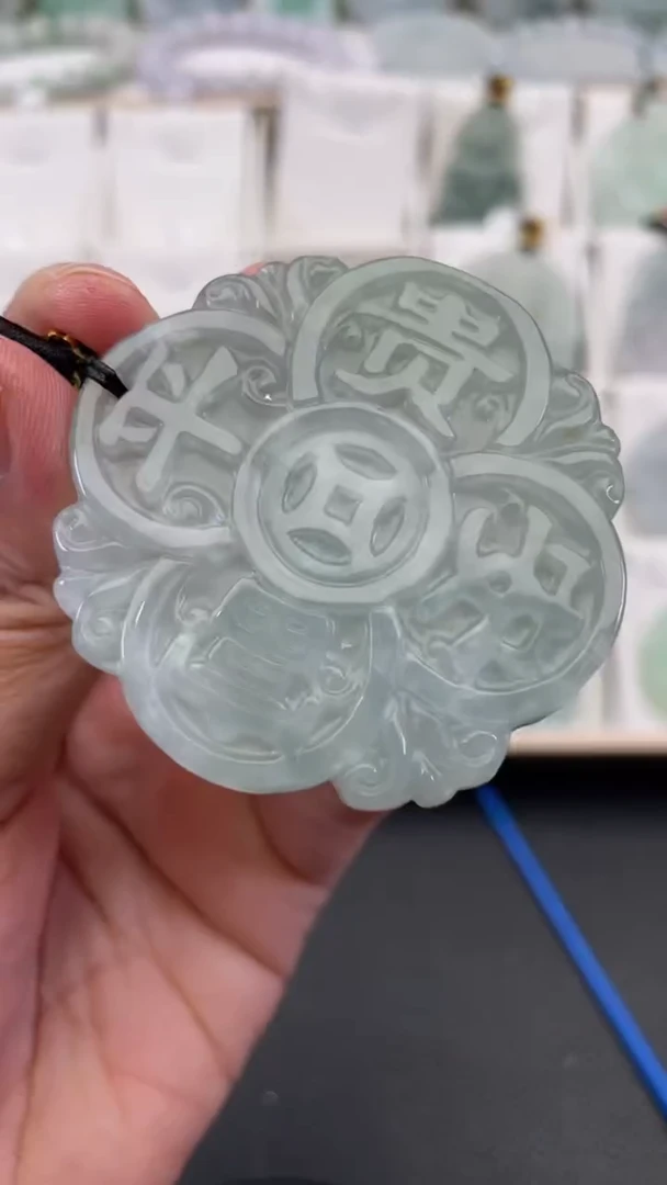 颈饰未镶嵌翡翠天然缅甸翡翠A货526