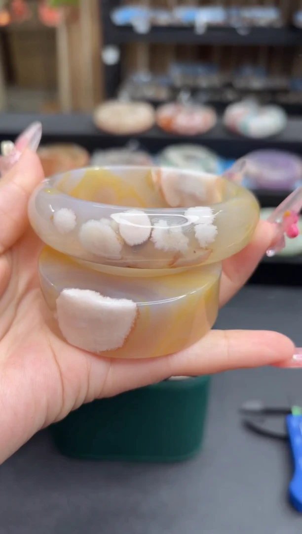 未镶嵌手镯石英质玉142(62圈赠送镯心)