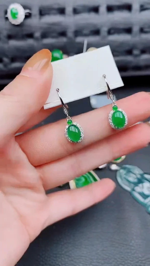 【闪购商品】翡翠耳饰银S925镶嵌天然a货翡翠707