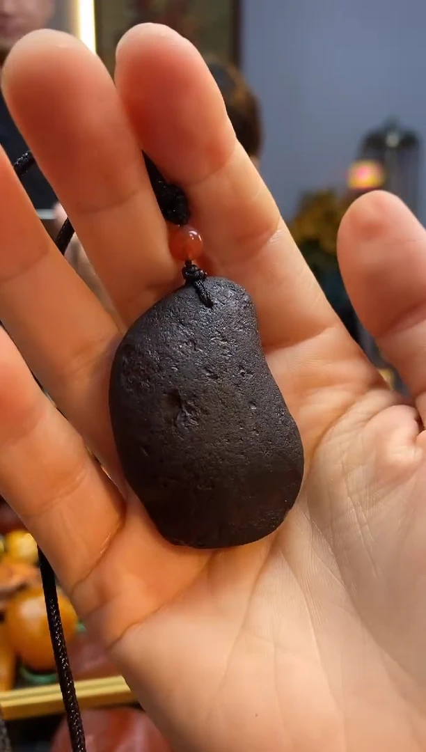 琥珀颈饰未镶嵌吊坠