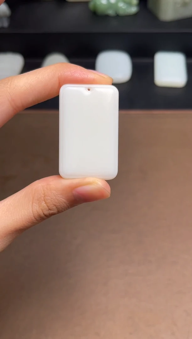 和田玉未镶嵌颈饰17