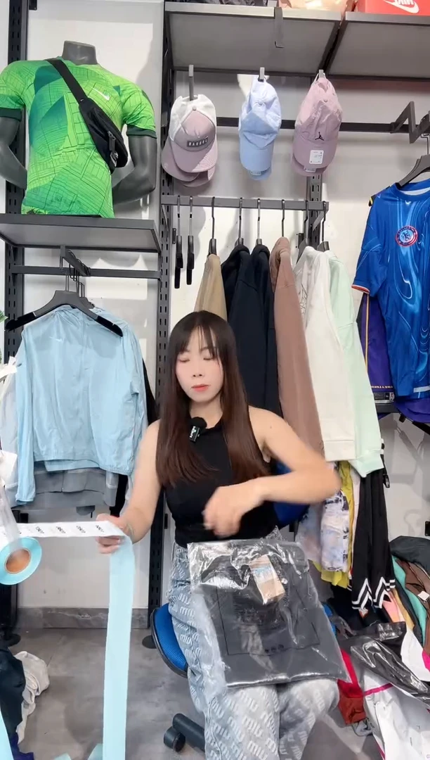 1084编码 瑕疵款直播间过款为准 尺码 M
