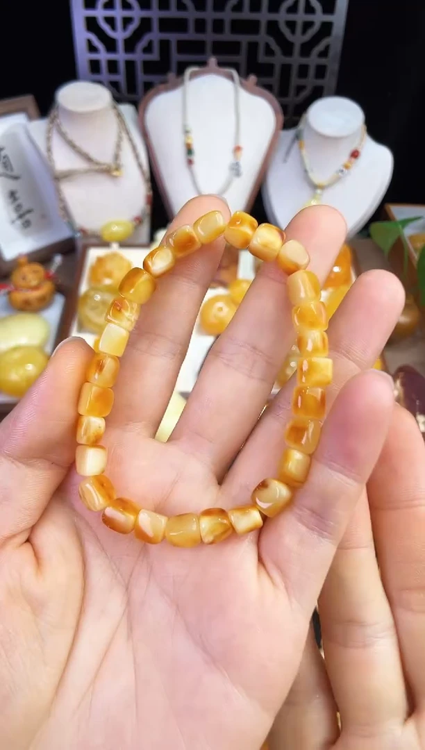 未镶嵌琥珀珠宝奇石柒月