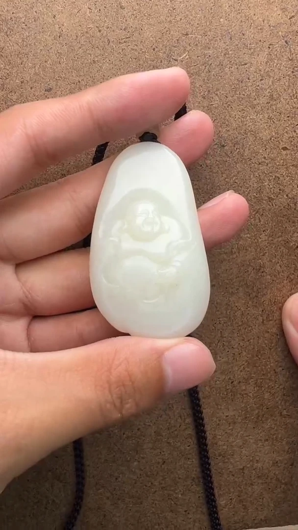 颈饰未镶嵌和田玉何*书D