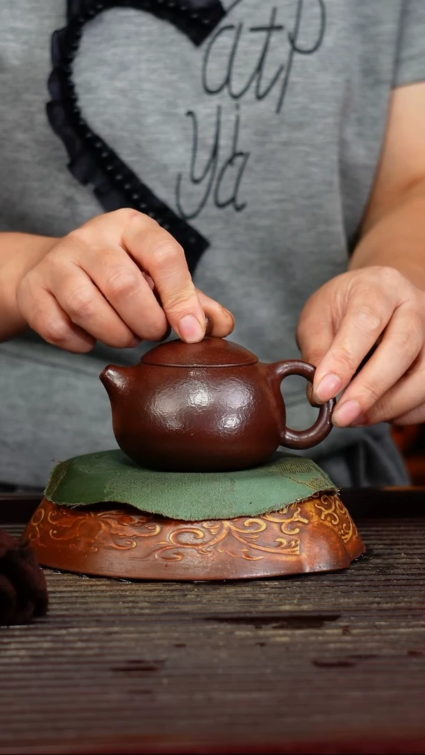 宜兴原矿紫砂壶茶壶宜兴原矿紫砂壶茶壶150C