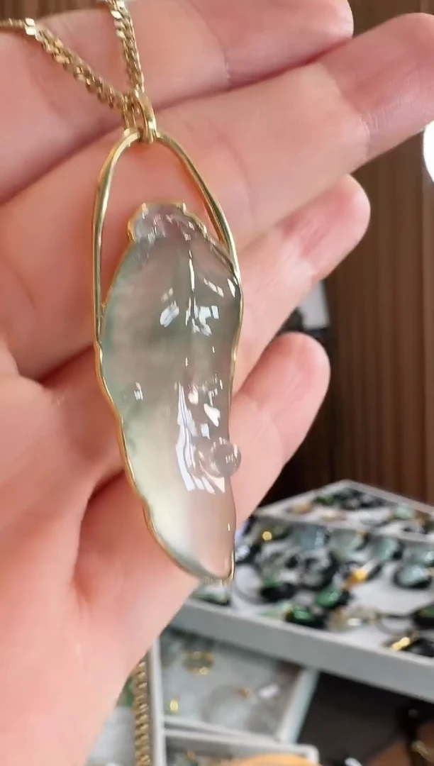 吊坠(不含链)18K金镶嵌翡翠吊坠