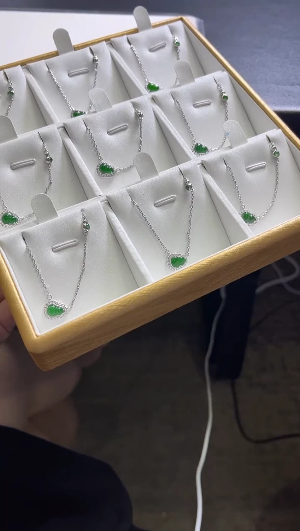 翡翠未镶嵌颈饰A108 /多样性发一件/