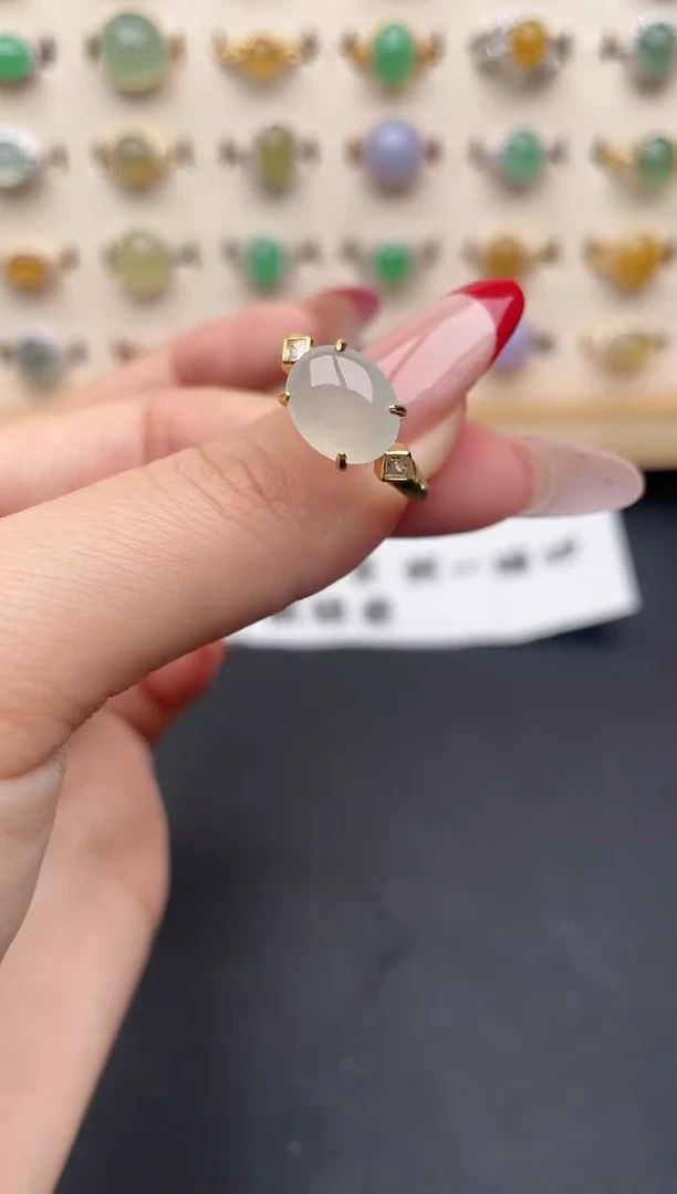 【闪购商品】翡翠戒指银S925镶嵌一物一证一礼盒