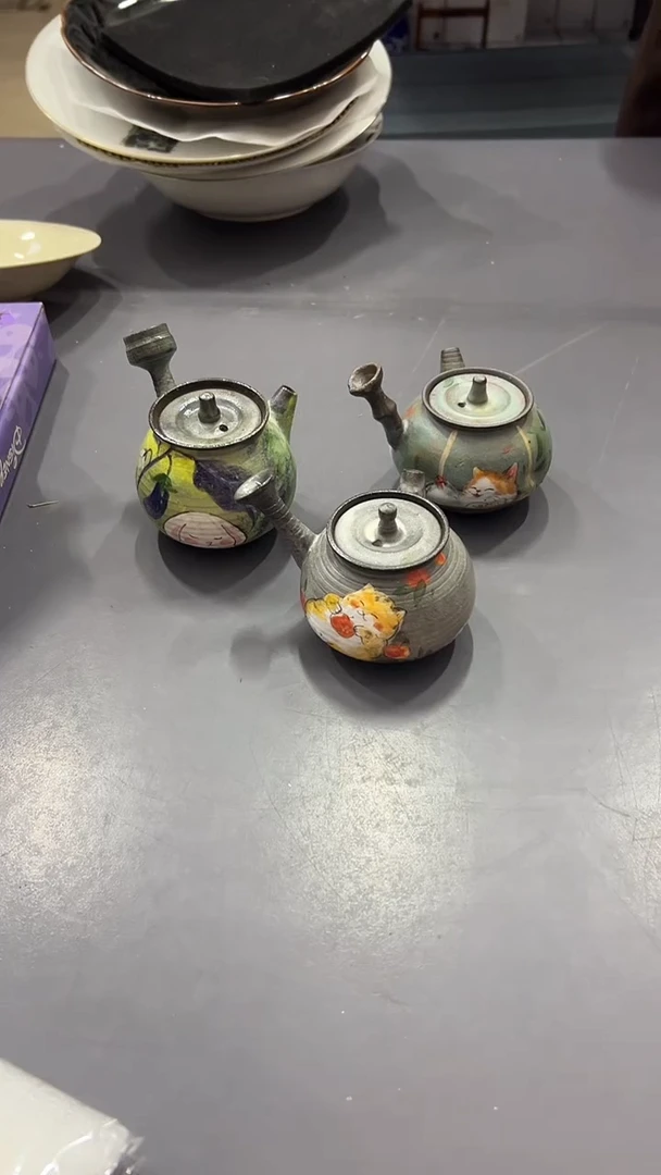 瓷片L****g满38包邮，编号：H306  3只