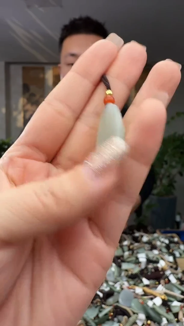 颈饰未镶嵌和田玉拍一发一多样性发货