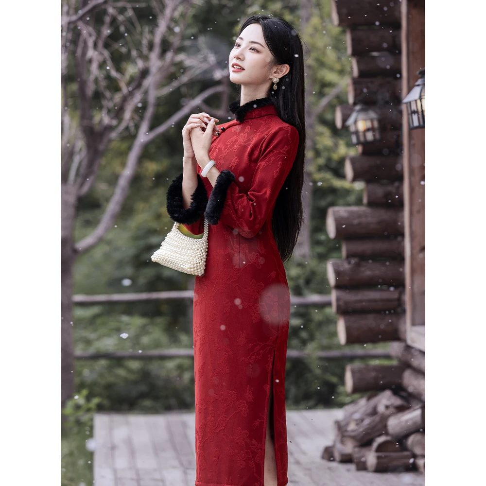红色加绒旗袍2025冬款新中式高端大气上档次年轻款订婚新娘敬酒服