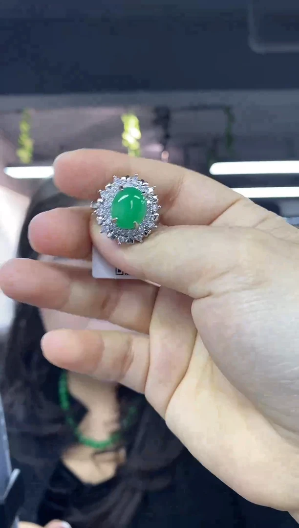 未镶嵌戒指翡翠多样性发其一颜色微差