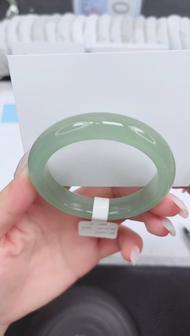 未镶嵌手镯石英质玉119-54.9