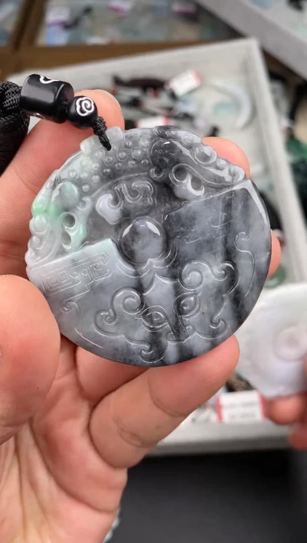 【闪购商品】翡翠颈饰未镶嵌  天然翡翠，一物一图