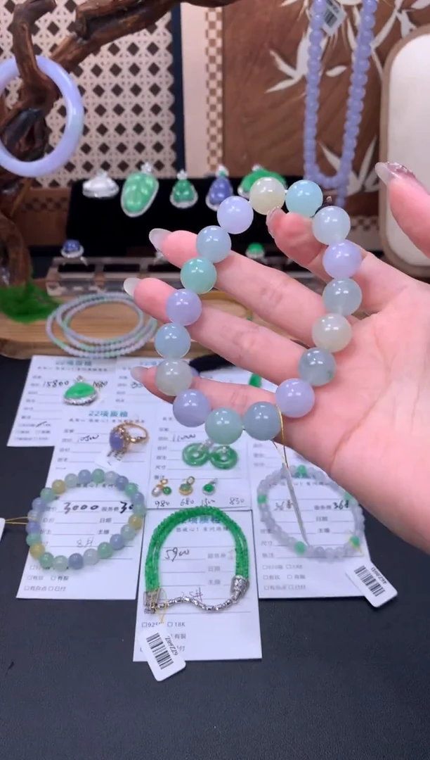 未镶嵌定制翡翠48小时鉴赏期 退货不扣服务费