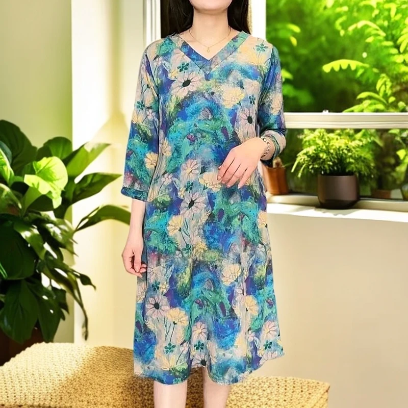 （苏依阁）春季新款气质油画V领~七分袖时尚百搭女装连衣裙