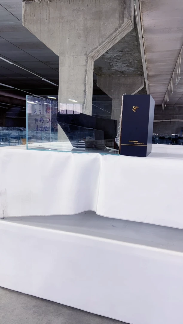 玻璃刚序号32 微瑕缸溪流豪华款90*40*40