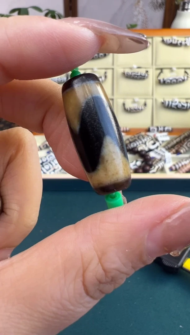 【闪购商品】玛瑙/玉髓吊坠(不含链)未镶嵌141.(微瑕随机发货)