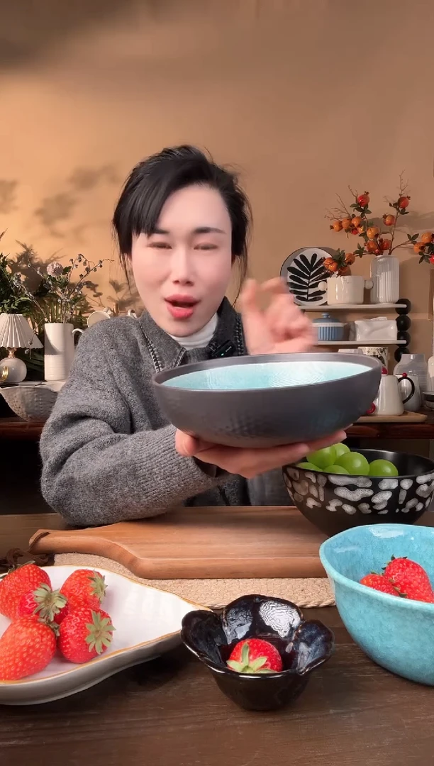 【闪购商品】瓷片8英寸窑变绿碗微瑕