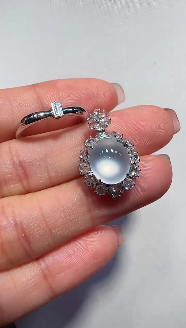 【闪购商品】翡翠戒指18K金镶嵌戒指两用