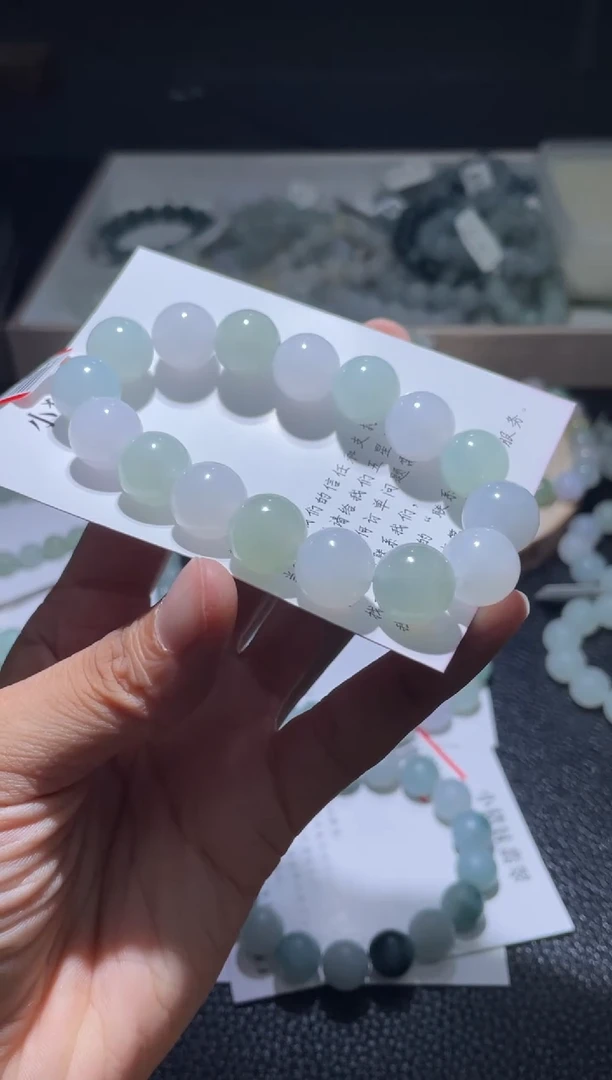 未镶嵌定制翡翠莊*生翡翠手串