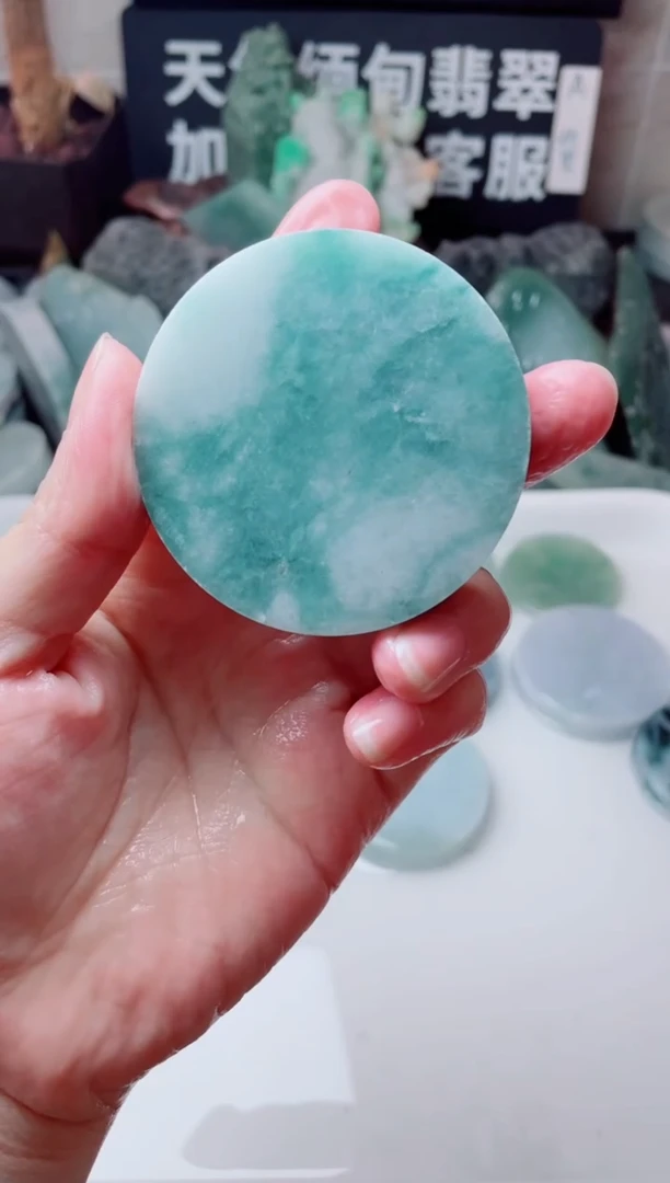 翡翠未镶嵌颈饰2165......