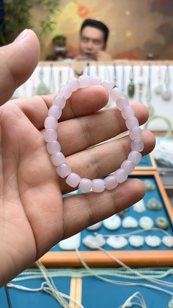 未镶嵌手串和田玉约卡7mm*8mm直切