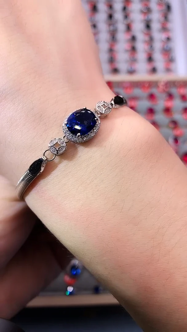 【闪购商品】蓝宝石手链银S925镶嵌111111