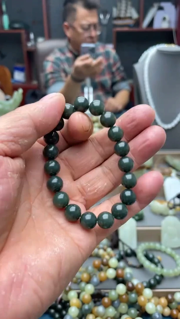 未镶嵌手串和田玉卡10