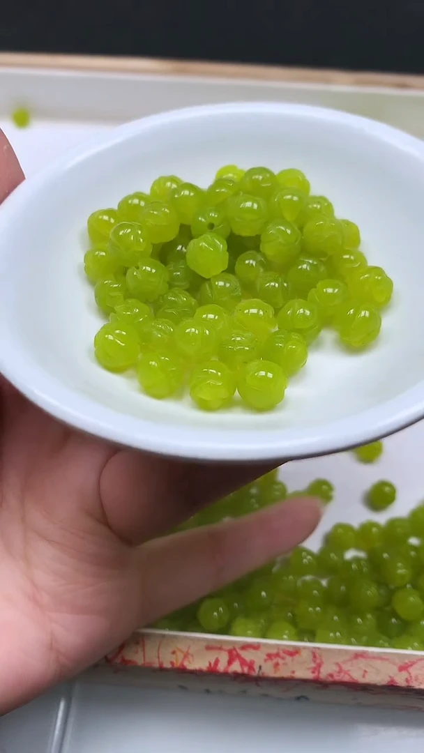 未镶嵌散珠玛瑙/玉髓D915 葡 萄 色莲花珠 8mm 10个6.8元