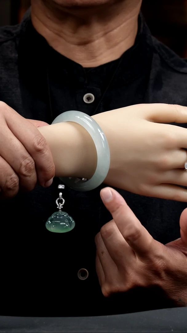 未镶嵌手镯翡翠331·