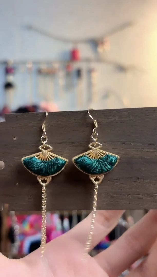 织绣彩云南阁非遗老绣饰品141