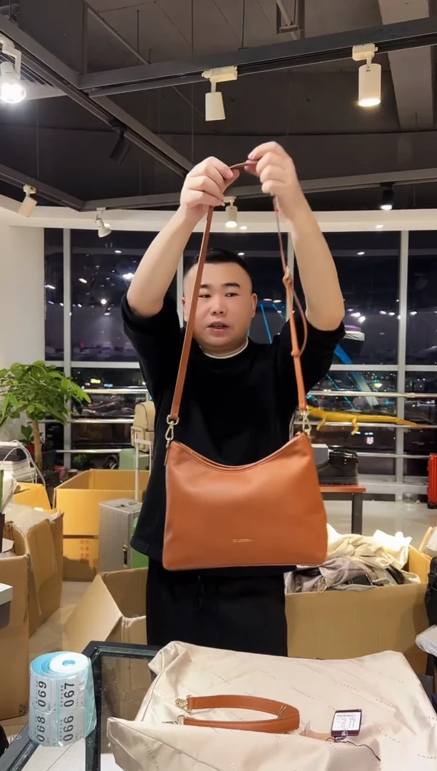 头层牛皮066品牌男包清货中（不要卡单，理性消费）