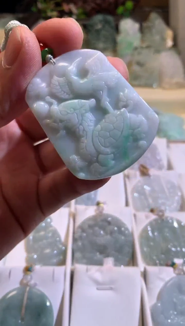 翡翠未镶嵌颈饰5/10/052